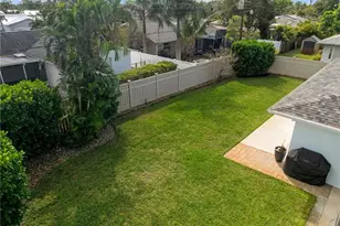 1252 Pompei Ln, Naples, FL 34103 - Photo 9