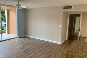 1250 Wildwood Lakes Blvd, Naples, FL 34104 - Photo 7