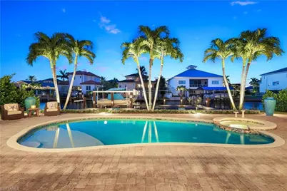 273 Egret Ave, Naples, FL 34108 - Photo 43