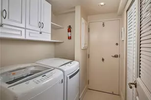 4041 Gulf Shore Blvd N, Naples, FL 34103 - Photo 17