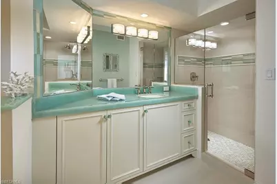 4551 Gulf Shore Blvd N #204, Naples, FL 34103 - Photo 13