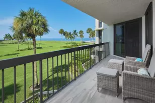 4551 Gulf Shore Blvd N, Naples, FL 34103 - Photo 3