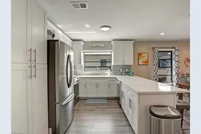 774 99th Ave N, Naples, FL 34108 - Photo 7