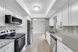 27150 Esther Dr, Bonita Springs, FL 34135 - Photo 7