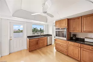 330 Kon Tiki Dr, Naples, FL 34113 - Photo 21