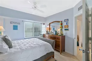 25 Bluebill Ave, Naples, FL 34108 - Photo 11