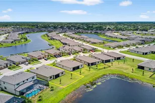 3335 Menores Wy, Fort Myers, FL 33905 - Photo 21