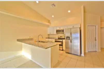 510/512 Skyline Blvd, Cape Coral, FL 33991 - Photo 9