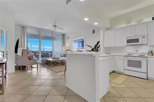 450 Launch Cir, Naples, FL 34108 - Photo 7