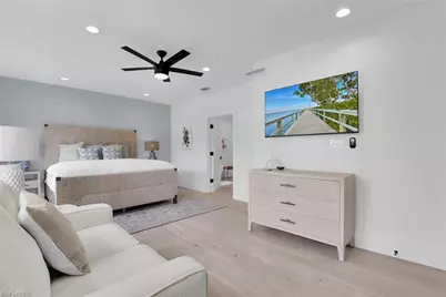 215 Mooring Line Dr, Naples, FL 34102 - Photo 21