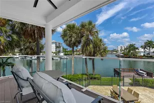 215 Mooring Line Dr, Naples, FL 34102 - Photo 43