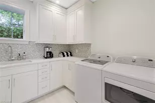 154 4th Ave N, Naples, FL 34102 - Photo 41