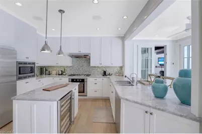 154 4th Ave N, Naples, FL 34102 - Photo 23