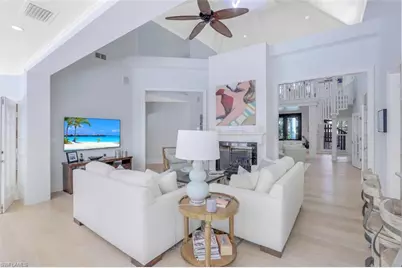 154 4th Ave N, Naples, FL 34102 - Photo 15