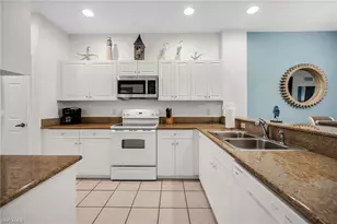 7930 Mahogany Run Ln, Naples, FL 34113 - Photo 11