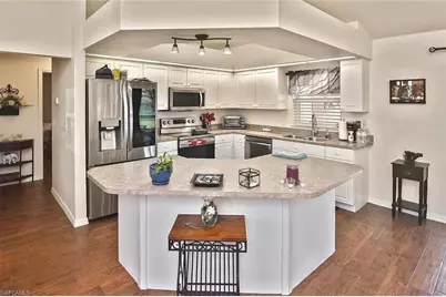 425 NW 20th Pl, Cape Coral, FL 33993 - Photo 9