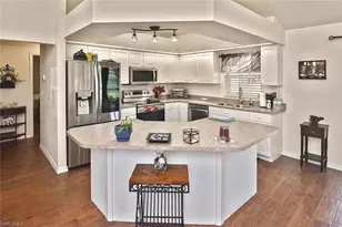 425 NW 20th Pl, Cape Coral, FL 33993 - Photo 9