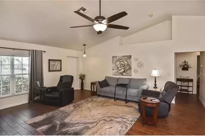 425 NW 20th Pl, Cape Coral, FL 33993 - Photo 5