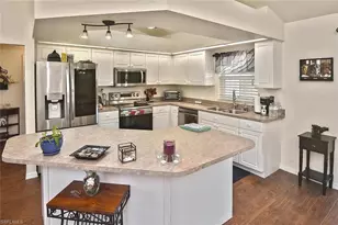 425 NW 20th Pl, Cape Coral, FL 33993 - Photo 11