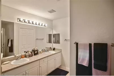 425 NW 20th Pl, Cape Coral, FL 33993 - Photo 23