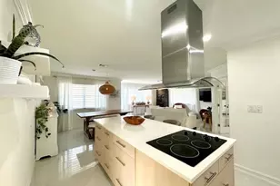 1282 Illinois Dr, Naples, FL 34103 - Photo 13