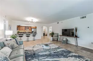 5633 Turtle Bay Dr, Naples, FL 34108 - Photo 33