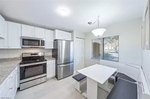 3655 Amberly Cir, Naples, FL 34112 - Photo 11