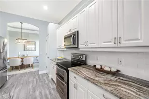 10005 Valiant Ct, Miromar Lakes, FL 33913 - Photo 9