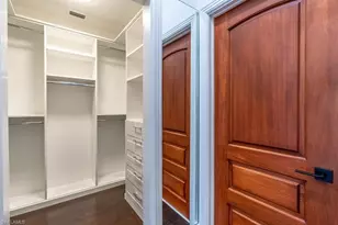 1160 8th St S, Naples, FL 34102 - Photo 15