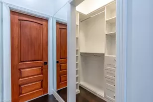 1160 8th St S, Naples, FL 34102 - Photo 17