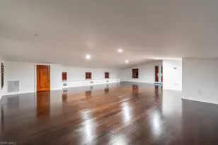 1160 8th St S, Naples, FL 34102 - Photo 45