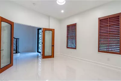 1160 8th St S, Naples, FL 34102 - Photo 29