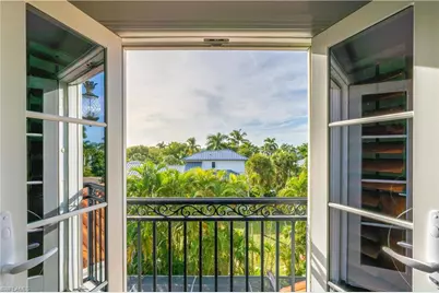 1160 8th St S, Naples, FL 34102 - Photo 47