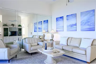 613 Beachwalk Cir, Naples, FL 34108 - Photo 7