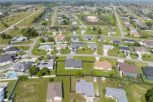 209 SW 10th Pl, Cape Coral, FL 33991 - Photo 39