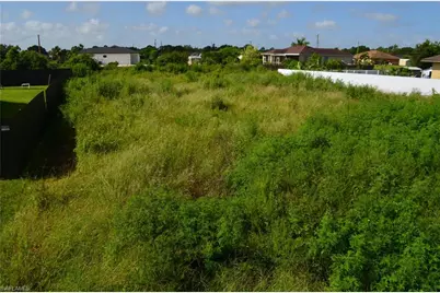 4107 30th St SW, Lehigh Acres, FL 33976 - Photo 3