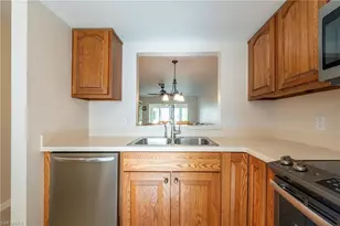 1006 Pine Isle Ln, Naples, FL 34112 - Photo 11