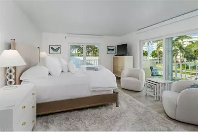 3450 Gulf Shore Blvd N #210, Naples, FL 34103 - Photo 17