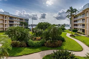 3450 Gulf Shore Blvd N, Naples, FL 34103 - Photo 31