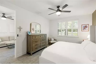 7622 Rockefeller Dr, Naples, FL 34119 - Photo 17