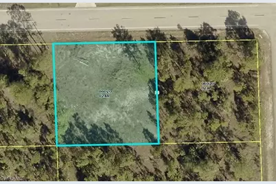 1404 E 10th St, Lehigh Acres, FL 33972 - Photo 1