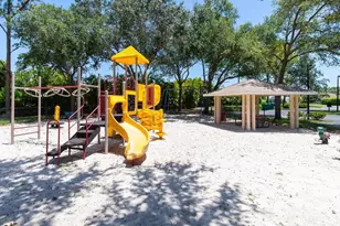 2026 Terrazzo Ln, Naples, FL 34104 - Photo 31