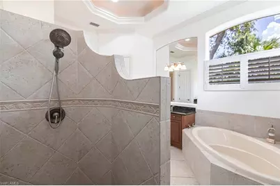 8886 Shenendoah Cir, Naples, FL 34113 - Photo 15