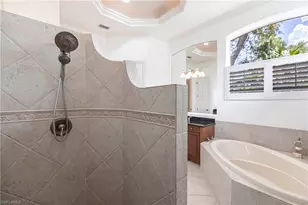 8886 Shenendoah Cir, Naples, FL 34113 - Photo 15