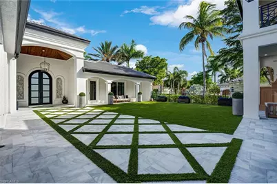 12450 Vittoria Way, Fort Myers, FL 33912 - Photo 9