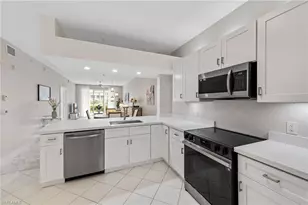 2385 Bayou Ln, Naples, FL 34112 - Photo 7