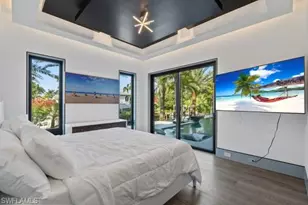 2201 Shad Ct, Naples, FL 34102 - Photo 9