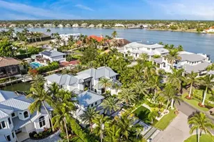 2201 Shad Ct, Naples, FL 34102 - Photo 25