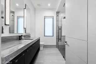 2201 Shad Ct, Naples, FL 34102 - Photo 11