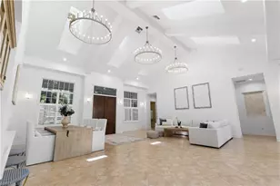 505 Harbour Dr, Naples, FL 34103 - Photo 9